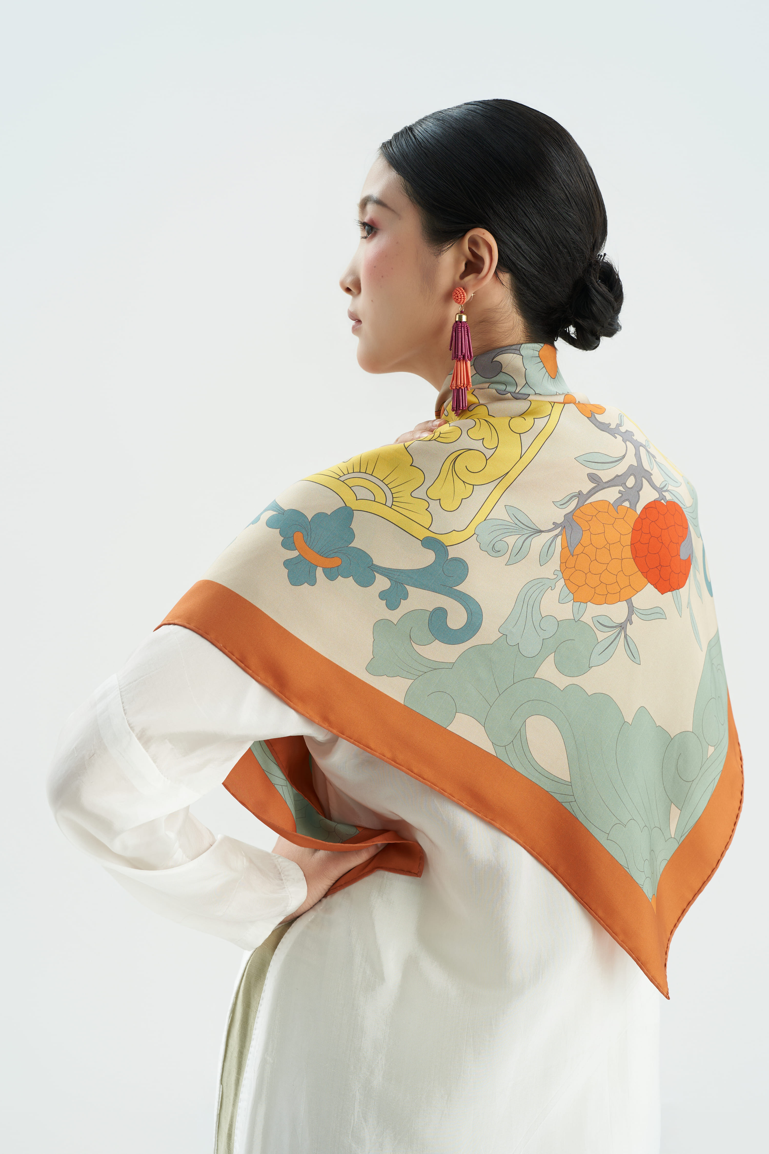 Khăn lụa Mãn Cầu Khởi Phúc/ Cam/ Size 70x70